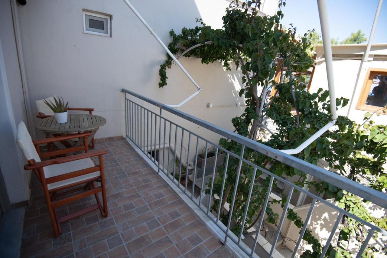 Puerto Seaside Rooms Akhladheri Екстер'єр фото